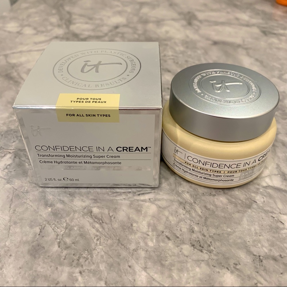 NIB It Cosmetics - Confidence In A Cream 2 oz